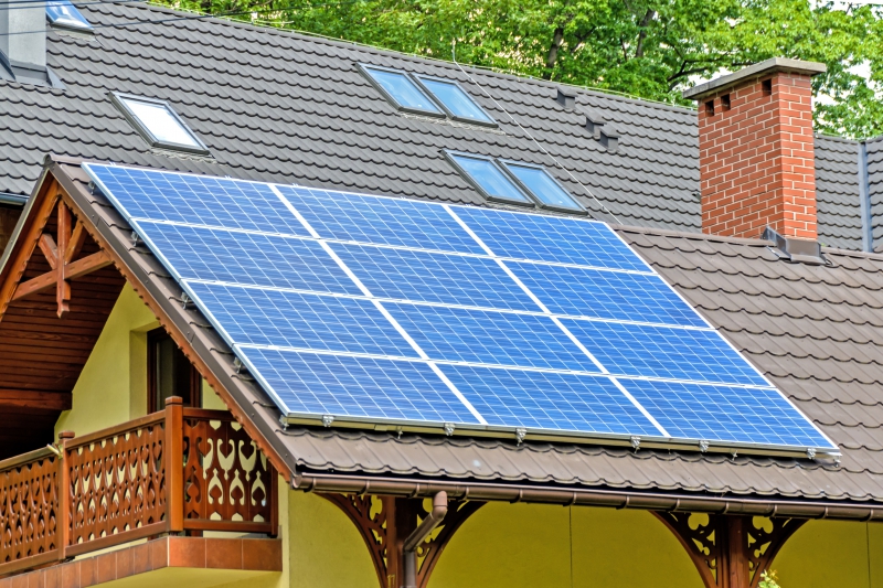 chauffagiste-STE ANASTASIE SUR ISSOLE-min_solar-panels-1477987